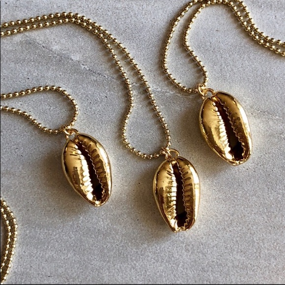 ✨🐚Boho 14k Gold Cowrie Shell Necklace🐚✨✨ - Picture 5 of 5
